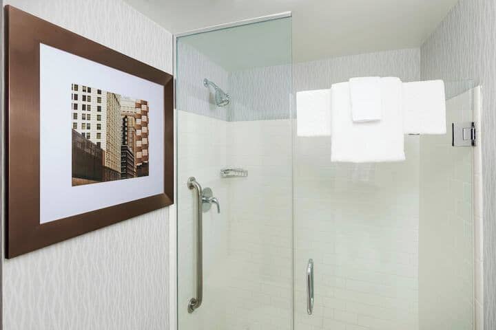 Room 14 of 40