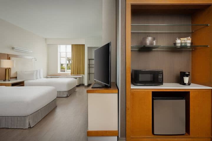 Room 5 of 48