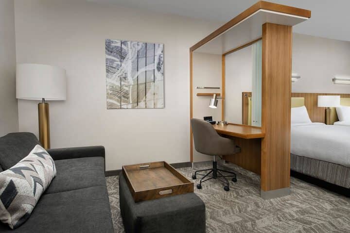 Room 11 of 47