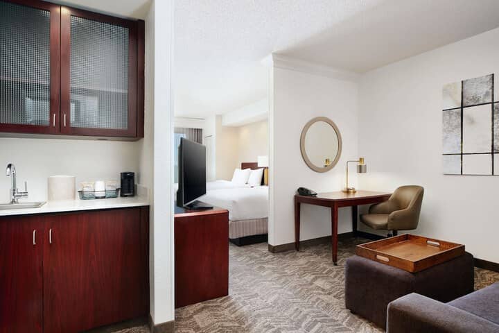 Room 14 of 37