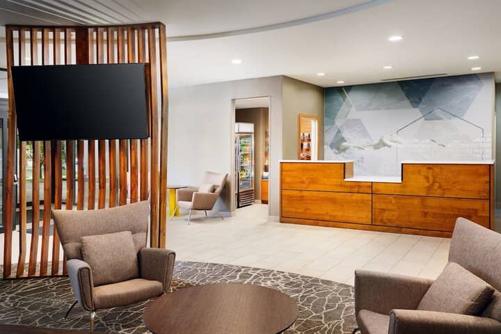Hotel Interior 4 of 37