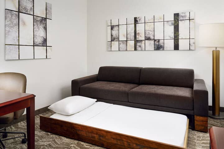 Room 5 of 37