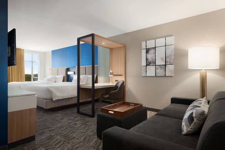 Room 14 of 30